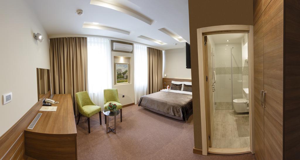 Hotel Kragujevac Quarto foto