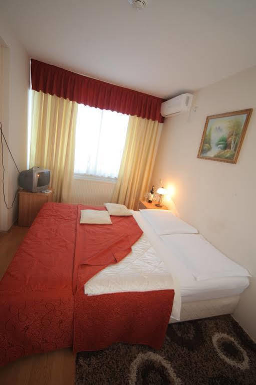 Hotel Kragujevac Exterior foto